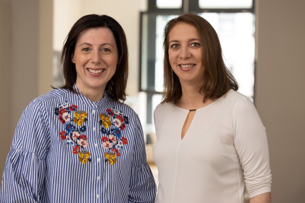 Carmen Tschage und Nicole Korb, Sprecherinnen der Initiative weissblech-kommt-weiter.de